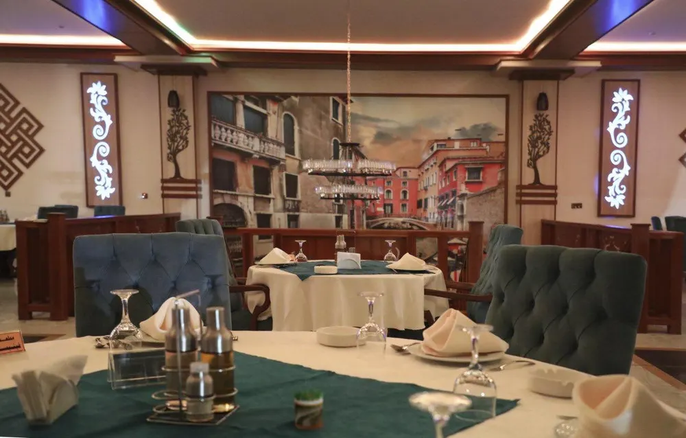 المطعم